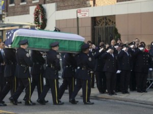 2013_Breitbart_NYPD_rafael-ramos-casket-ap-420x314
