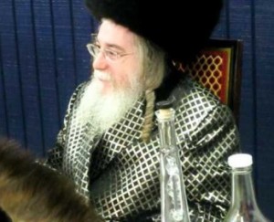 2011_Qalert_Rabbi_riminov-rebbe-347x281