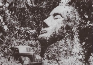 2011_A_JewsNews_Guatemala-stone-head