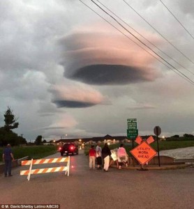 2011_Trunews_Texas_clouds