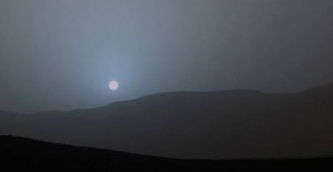 2011_Infowars_mars-sunset
