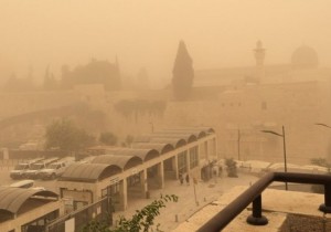 2011_Koenig_Israel_Dust