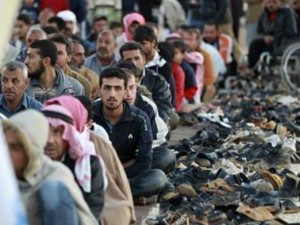 2011_Drudge_Syrian-refugees-sitting-reuters-640x480