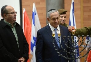 2011_Israel_Hayom_Bibi_Hanukkah