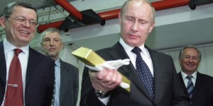 2016_HN_Putin_Gold