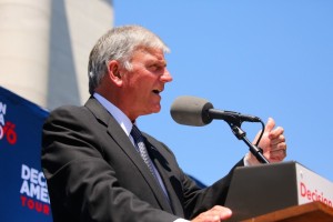2016_Koenig_Franklin_Graham_orlando-massacre