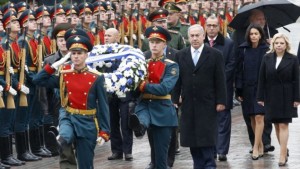 2016_Koenig_Russia-Bibi-Wreath