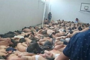 2016_Drudge_Turkey-captured-soldiers