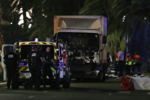 2016_Yahoo_News_France_terror-attack
