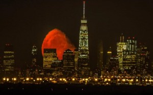 2016_Koenig_RedMoon-NYC3
