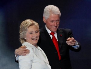 2016_trunews_clintons