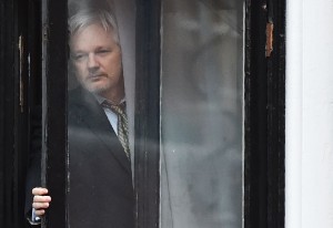 2016_drudge_assange_internet