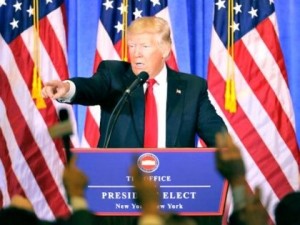 2016_breitbart_trump-points-to-matt-spencer-plattgetty-420x315