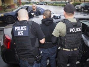 2016_breitbart_undocumented-immigrants