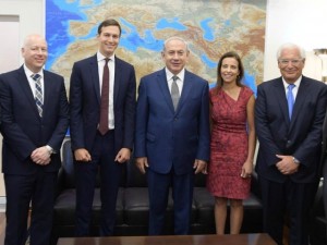 2016_breitbart_netanyahu_kushner
