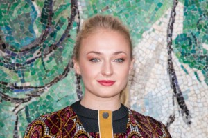 2016_yahoo_news_got_sophie_turner_winter