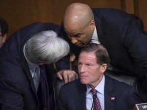 2016_breitbart_democrats-plot-at-kavanaugh-hearing-associated-press-420x315