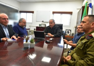2016_koenig_israel_bibi-liberman