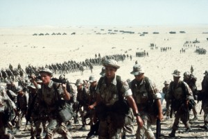 2016_Qalert_Hal_1st-marine-expeditionary-force-move-across-the-saudi