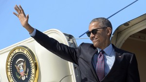 2016_Z3_News_Obama_waving_coming_back