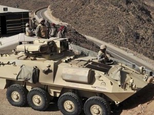 2016_Debka_Saudi-armoured-Saudi-Yemen