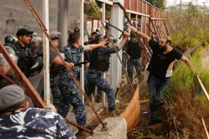 2016_Debka_lebanon-riots-hezbullha