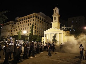 2016_Breitbart_St-john-church_again