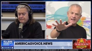 2016_A_A_A_A_a_Bannon_Navarro_Clouthub