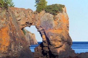 2016_Accuweather_Darwin_Arch_Ecuador