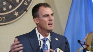 2016_Yahoo_News_Gov_Stitt_OK