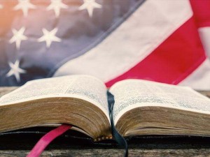 2016_Koenig_Bible-Flag-America