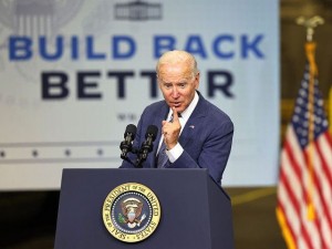 2016_Breitbart_joe-biden-build-back-better-point-oct25-21-getty-640x480