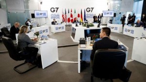 2016_Yahoo_News_G7_Warns_Russia