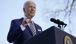 2016_DEYO_Biden_Rips_Constitution